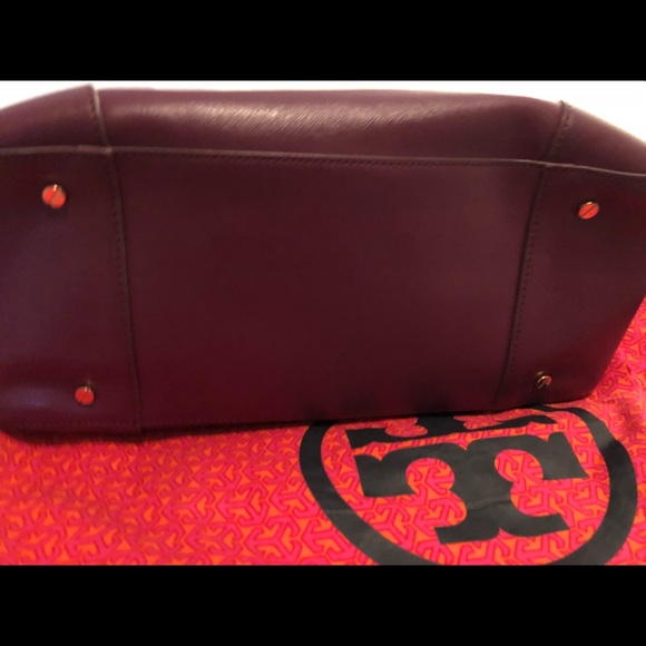 Tory Burch Robinson double zip tote - Picture 8 of 8